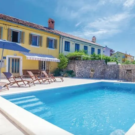 Schwarz Pool House Vilă
