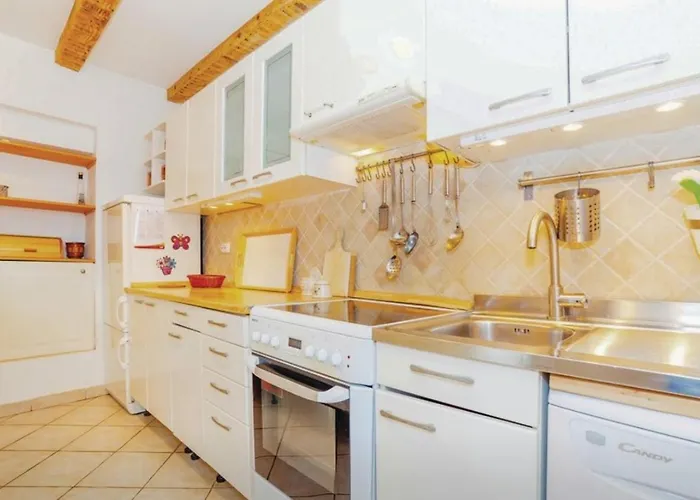 Schwarz Pool House Crikvenica