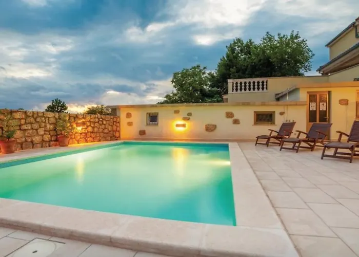 Schwarz Pool House Vilă Crikvenica